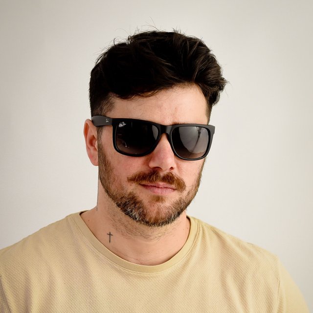 Ray-Ban